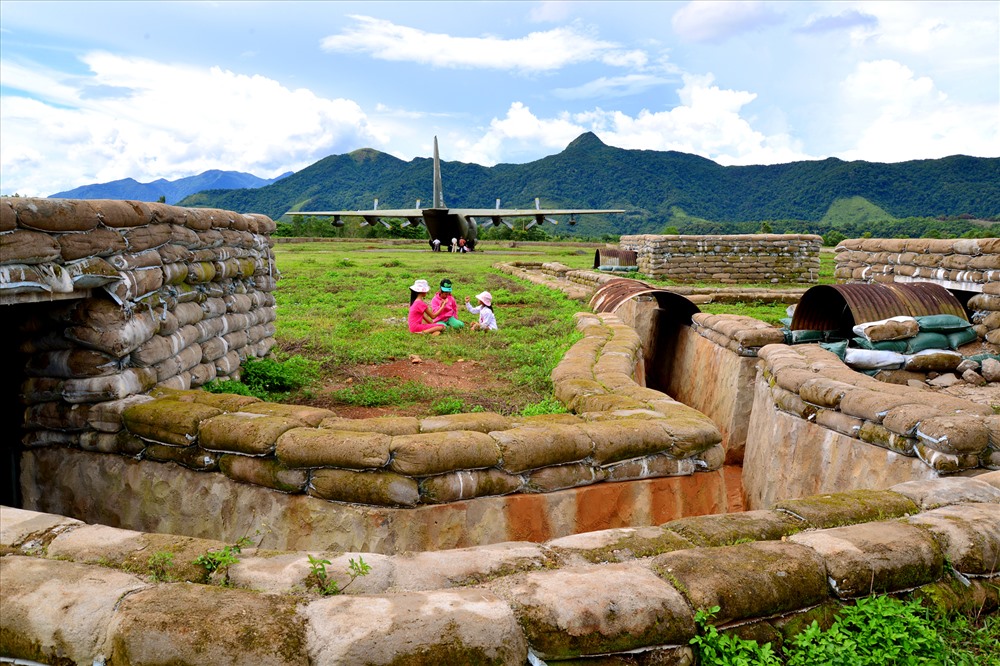 Công sự trong sân bay